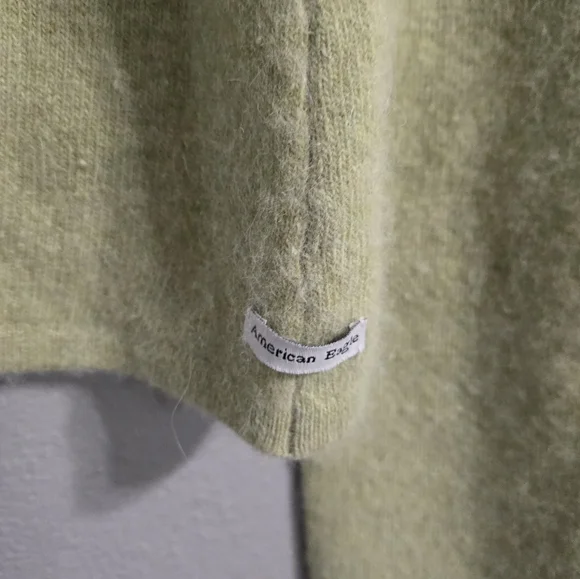 Vintage American Eagle Outfitters Green Fuzzy Cropped Mocked Neck Sweater Size L - Picture 4 of 12